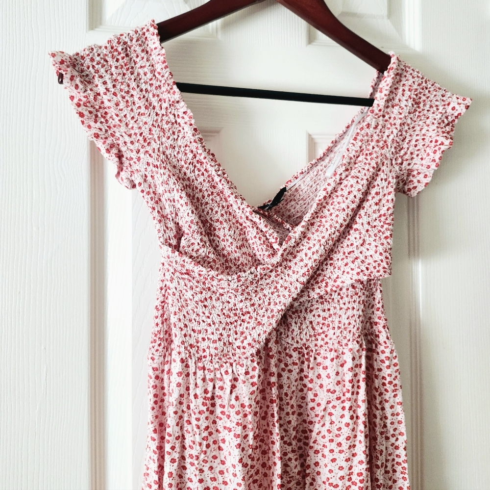 Lulus - Picture 3 of 7
